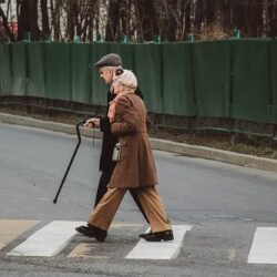 Профілактика дегенерації хребта та хвороби Бехтерєва для громадян вікової категорії 65+