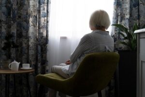 Эмиль Дюркгейм, Франция, уход с работы, дом престарелых, самоизоляция, одиночество, психотерапия, хобби